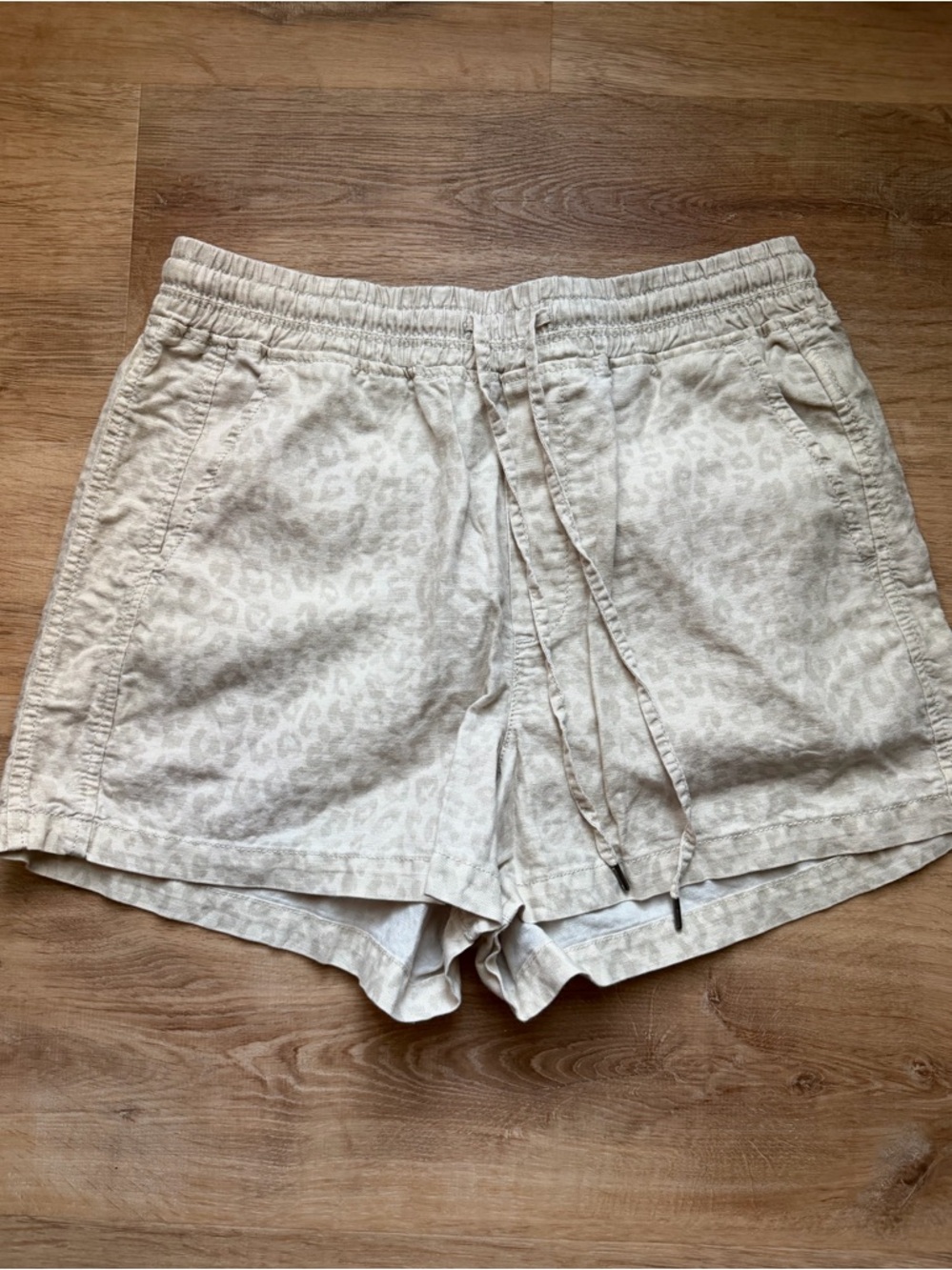 GAP Light Beige Leopard Print Drawstring Women’s Shorts